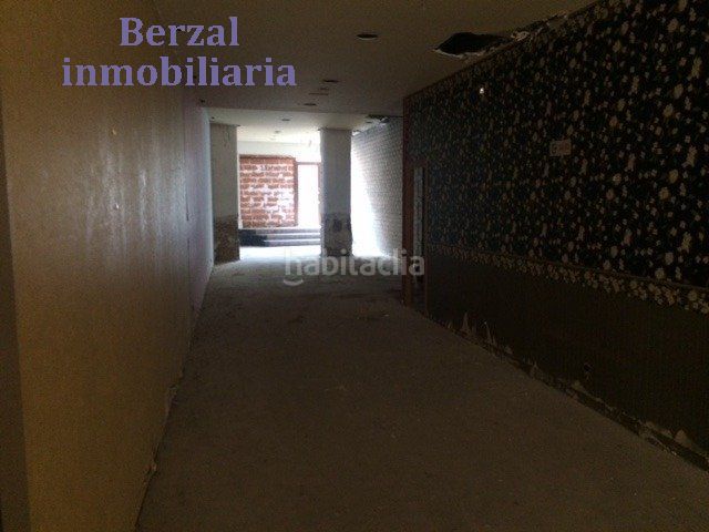 Foto 4f201e4d-e184-4f9c-9bc0-dbc95bbeb273. Local comercial a Gran Via Logroño