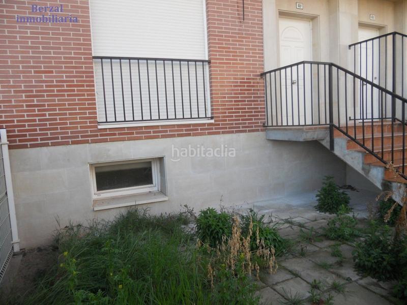Foto 5f2b90ba-570b-4e4e-8ca2-1f360a96f549. Reihenhaus mit heizung parking in Navarrete