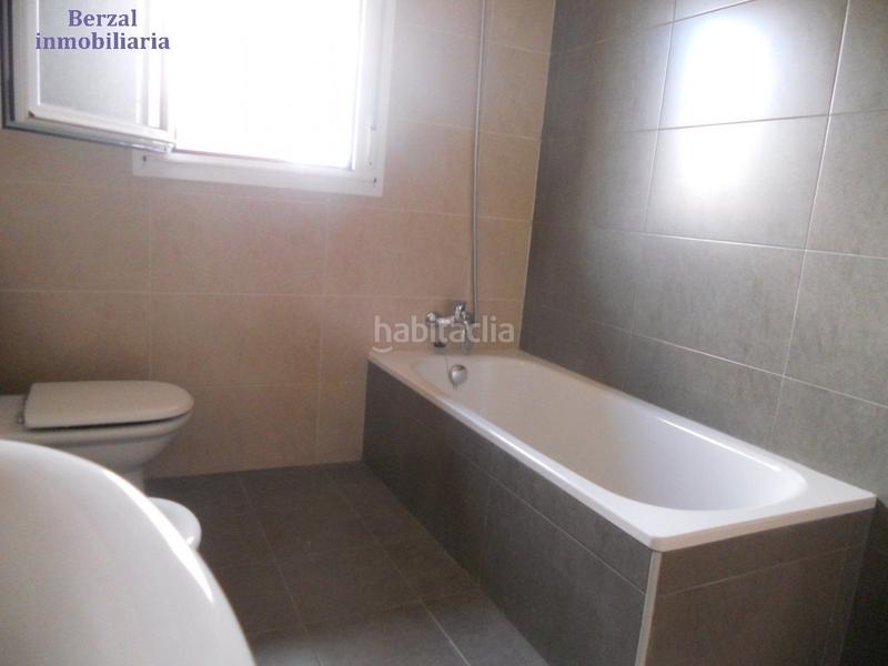 Foto 66e63ff7-f292-40dd-92f9-bfa71561307f. Reihenhaus mit heizung parking in Navarrete