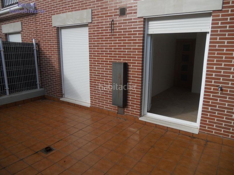 Foto 7c079062-d8cf-4982-af57-35cab24e273d. Reihenhaus mit heizung parking in Navarrete