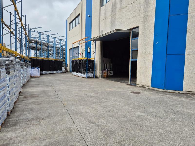 Foto da9a8d8c-ba6b-4d3a-8231-4d38e5f970fb. Bâtiment à usage industriel dans Mungia