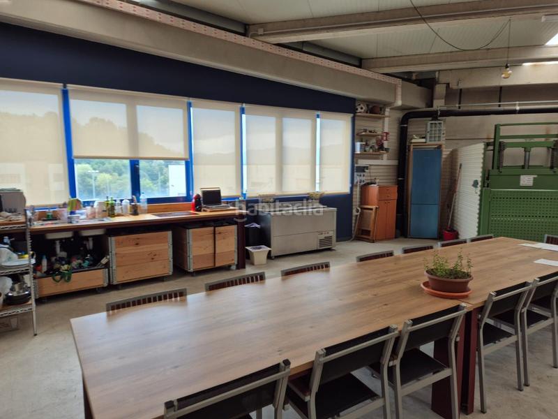 Foto fcd43b0a-4e60-4946-acb9-81832a14fd3a. Bâtiment à usage industriel dans Mungia