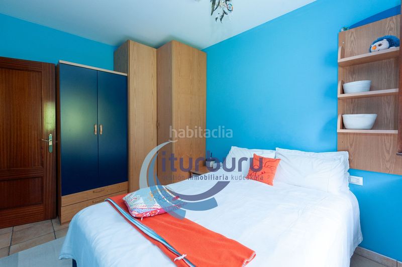 Foto ca3b42b3-804a-4966-ac3e-10db73a149aa. Casa amb calefacció aparcament a Zamudio