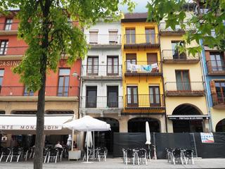 Pis  Estella-lizarra - plaza de los fueros. Centrico piso en estella, con balcón  sur a la plaza de los fuer