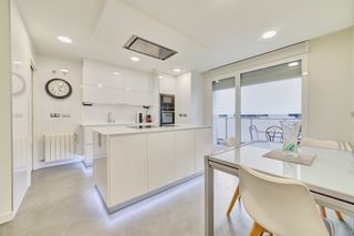 Appartamento  Pamplona-iruña - pedro fernández  serrano. Maravilloso piso en el soto de lezkairu