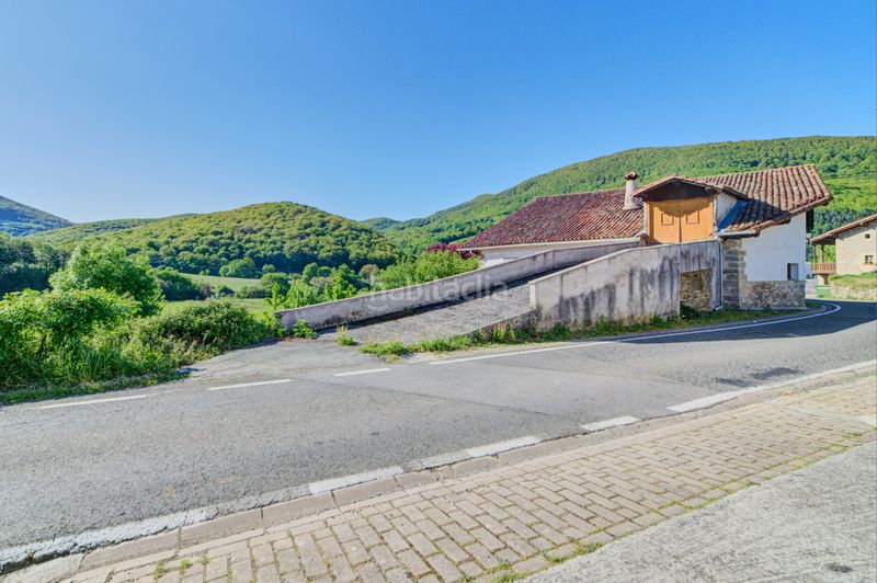 Foto a7e00270-7e09-4fe3-a6e4-4ea7e5e1dd41. Casa amb calefacció aparcament a Imotz