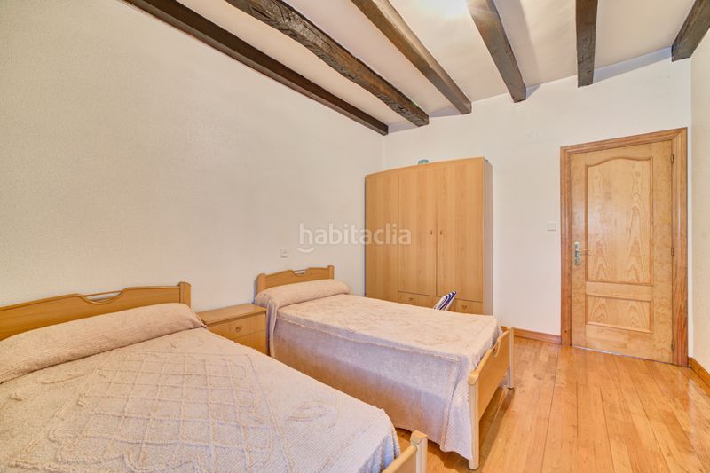 Foto f04ca112-b376-4094-a15a-2879e69583f1. Casa amb calefacció aparcament a Imotz
