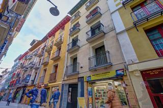 Pis a Pamplona-iruña - san nicolas 31-33. En plena calle san nicolás, en el corazón del casco viejo, prese