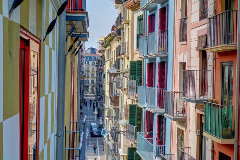 Foto dea20260-2354-4d45-bdca-5e38b2516833. Piso en pamplona-iruña - san nicolas 31-33 en plena calle san nicolás, en el corazón del casco viejo, presentamos este enorme ático triplex de 125m2 listo para entrar a vivi en Pamplona / Iruña