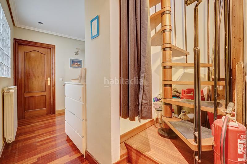 Foto f8140b34-b302-49d8-8d11-cd1ef371d365. Piso en pamplona-iruña - san nicolas 31-33 en plena calle san nicolás, en el corazón del casco viejo, presentamos este enorme ático triplex de 125m2 listo para entrar a vivi en Pamplona / Iruña