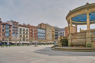 Pis a Casco Antiguo. Plaza del castillo
