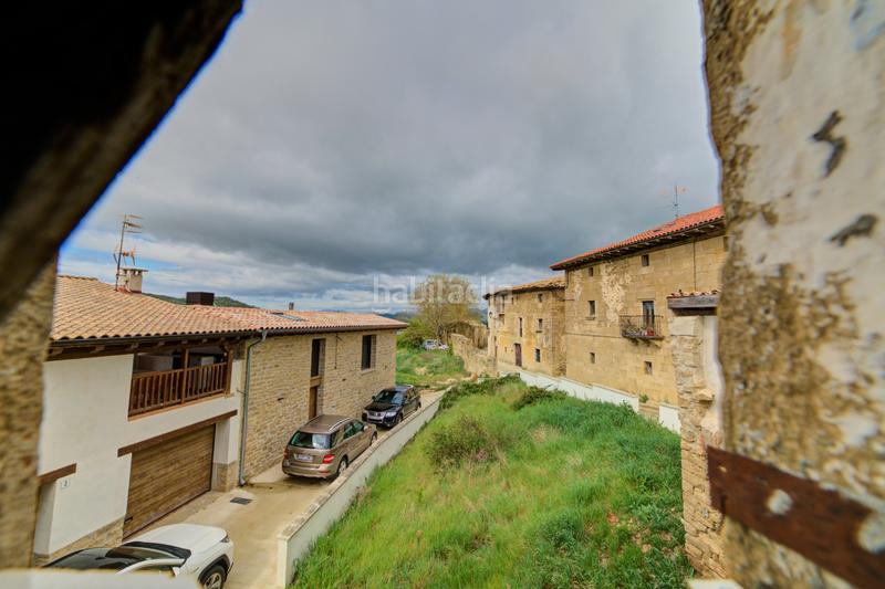 Foto 0bdf9039-ebed-46bd-b0e8-5a98710efbbb. Casa en Guesálaz - calle mayor 28 espectacular casa en garisoain al lado del pantano de alloz en Guesálaz