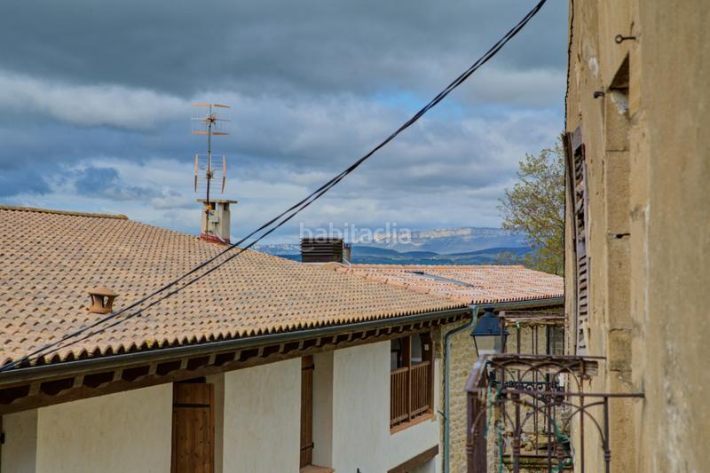 Foto b0ca9c80-58bf-456d-95da-b8948bcce62b. Casa en Guesálaz - calle mayor 28 espectacular casa en garisoain al lado del pantano de alloz en Guesálaz