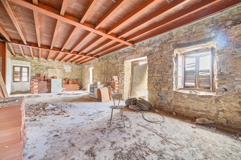 Foto e8a6bfc2-6b7d-4aae-bebf-16992da34cf7. Casa en Guesálaz - calle mayor 28 espectacular casa en garisoain al lado del pantano de alloz en Guesálaz