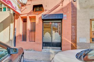 Local Comercial a San francisco 1. Local de 42m útiles con sobrepiso en burlada listo para diseñar