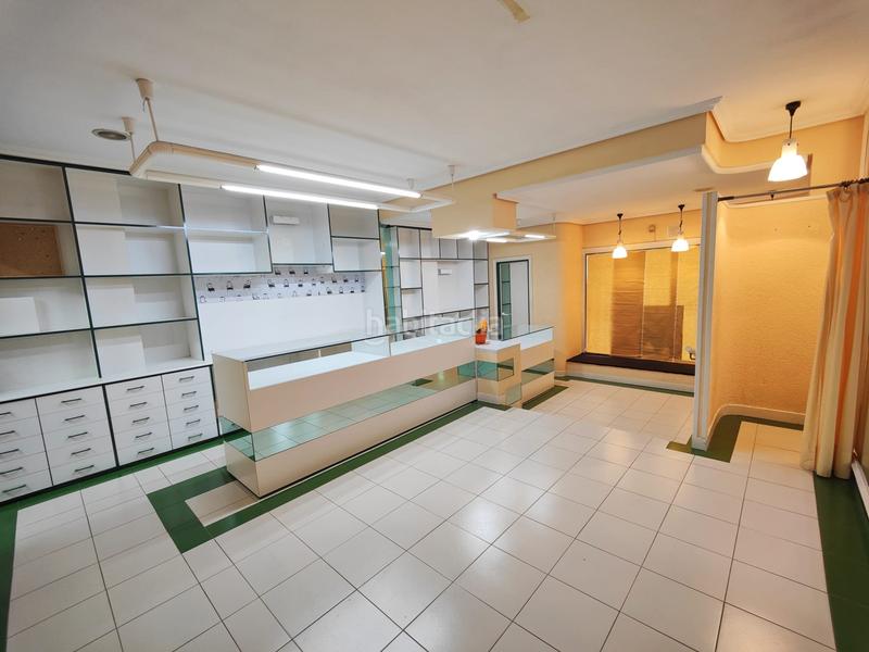 Foto 386f16b7-a3c4-4121-95c4-133a2c91ec60. Local commercial dans Burlada