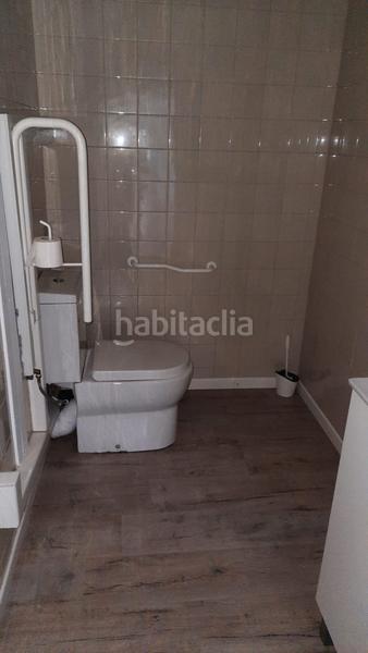 Foto cf5bef47-23a9-4572-a037-22c1043747d9. Alquiler local comercial en pamplona-iruña - Iturrama 34-36 Iturrama local preparado 75 m2 chaflán en Pamplona / Iruña