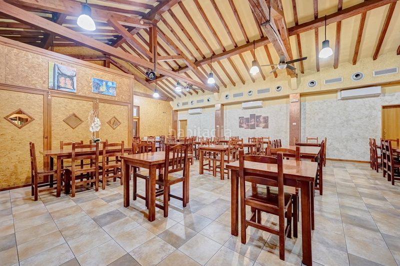 Foto e00a00ea-a1ce-4e3f-9ab0-31b4ef142a30. Local comercial a Falces