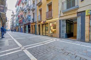 Geschäftsraum in Pamplona-iruña - san nicolas 31-33. En pleno centro de la vieja iruña, presentamos este local con po