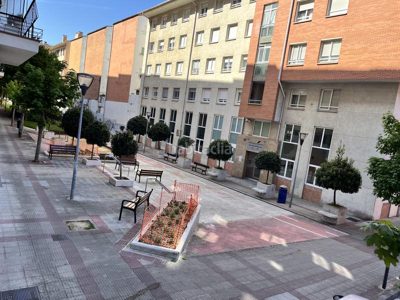 Foto 7f19e883-35b3-446b-95c7-42821cece7c3. Locale commerciale in Ansoáin - calle lerín 17 in Ansoáin