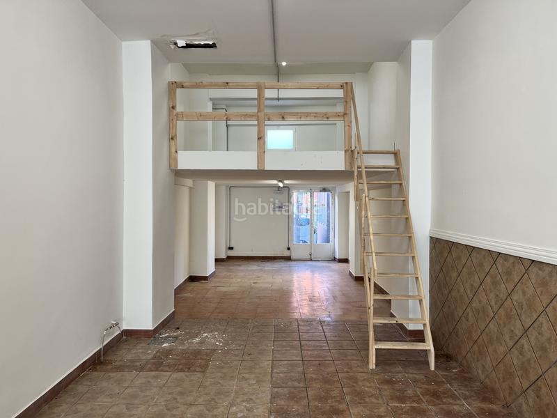 Foto 8da92c84-e248-43d7-8445-c21d95a91b78. Locale commerciale in Ansoáin - calle lerín 17 in Ansoáin