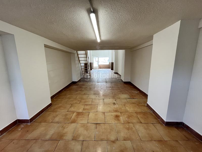 Foto ad6b1be5-d964-44af-af28-653abc858196. Locale commerciale in Ansoáin - calle lerín 17 in Ansoáin