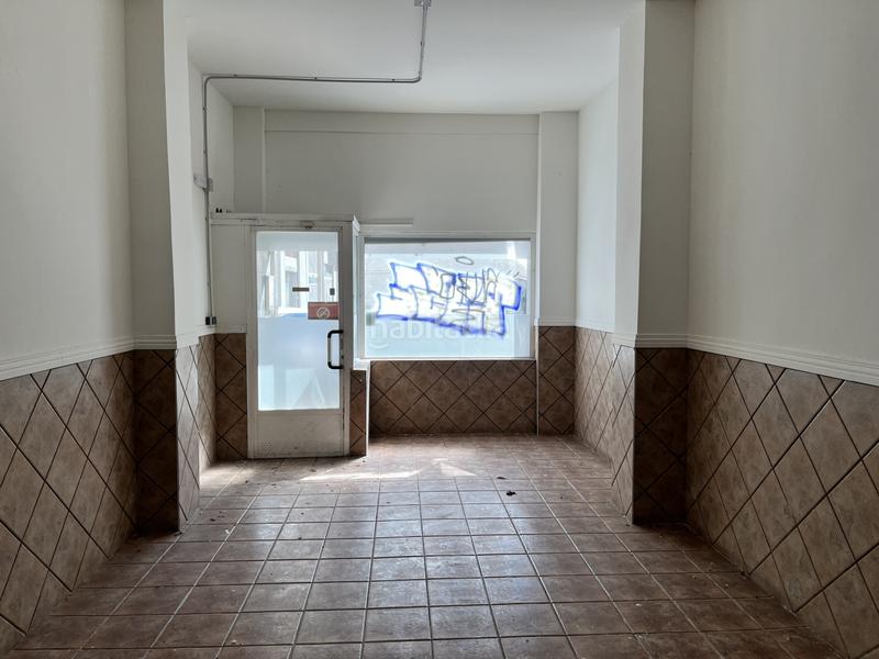 Foto ceb5121a-d4b5-4429-88d2-38bc0860b5b6. Locale commerciale in Ansoáin - calle lerín 17 in Ansoáin