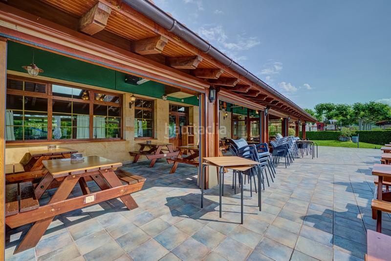 Foto 315b6fee-0bb7-41ea-bb3f-818bed2dd2f4. Geschäftsraum in Galar