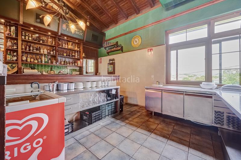 Foto c2dc20c0-d38e-415f-90ae-ec84f19b1970. Geschäftsraum in Galar