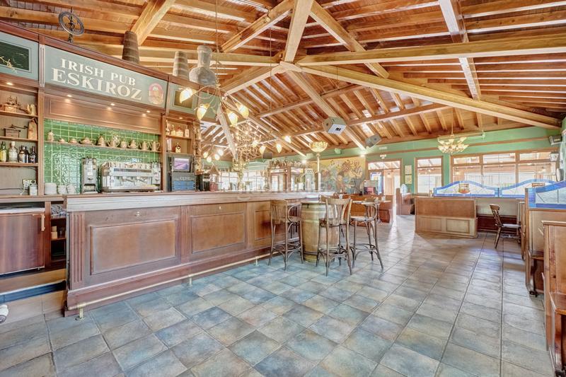 Foto cdd00b5d-8b1c-4fbd-8ee4-3132e575bab9. Geschäftsraum in Galar