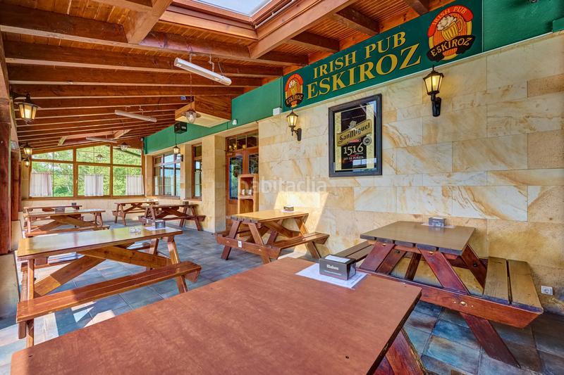 Foto d1e69dac-0ee3-46ff-80f3-6d6020dc3645. Geschäftsraum in Galar