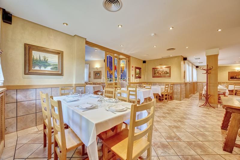 Foto 10a13a4b-21f8-46ef-8cfa-7677133707b5. Geschäftsraum in Galar