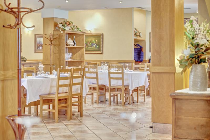 Foto 17dde9d2-8579-4f46-bb8b-3b25e15b75e2. Geschäftsraum in Galar