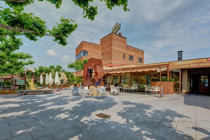 Foto 1be05700-97fc-4cce-a63f-0ce671e69d74. Geschäftsraum in Galar