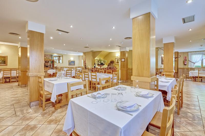 Foto 8991a4f1-1bfe-4cc3-b2e4-9b9f186eb58d. Geschäftsraum in Galar