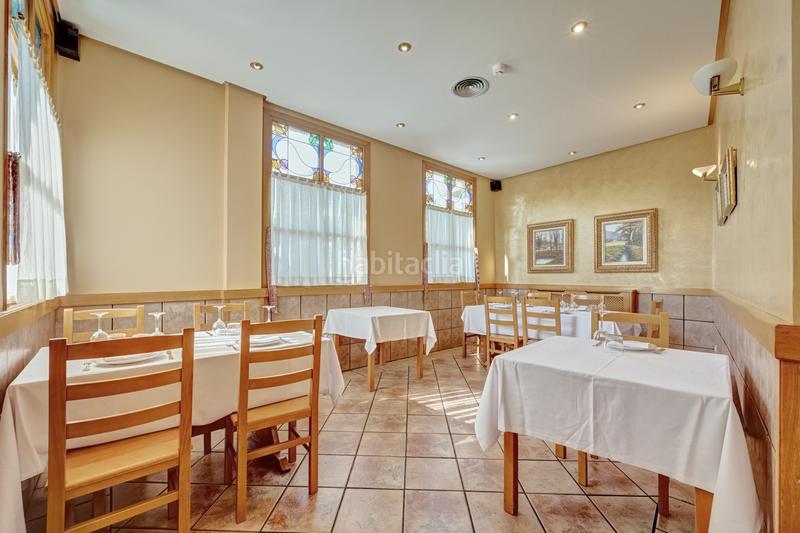 Foto 9d7c812a-d7cf-4d22-8f7e-64cca3da4b24. Geschäftsraum in Galar