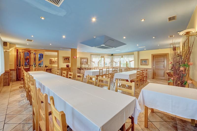 Foto d4099e1a-509f-4a3e-b0d5-ce9c46239610. Geschäftsraum in Galar