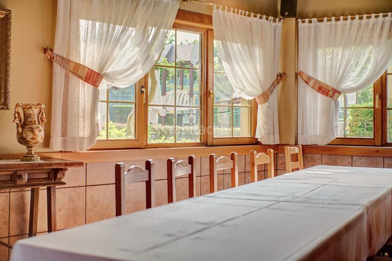 Foto d871b301-e650-48ba-b8da-f2544fe6b0f9. Geschäftsraum in Galar