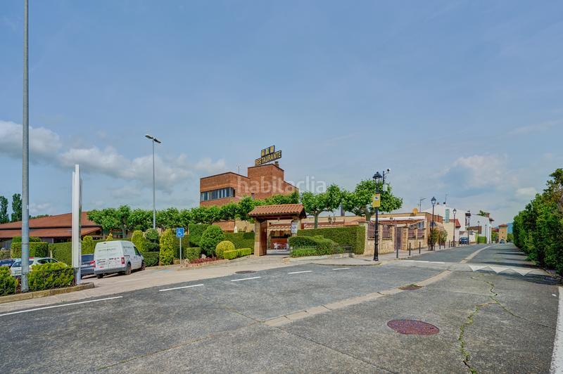 Foto ece51f37-b207-4828-be5e-54fce1565997. Geschäftsraum in Galar