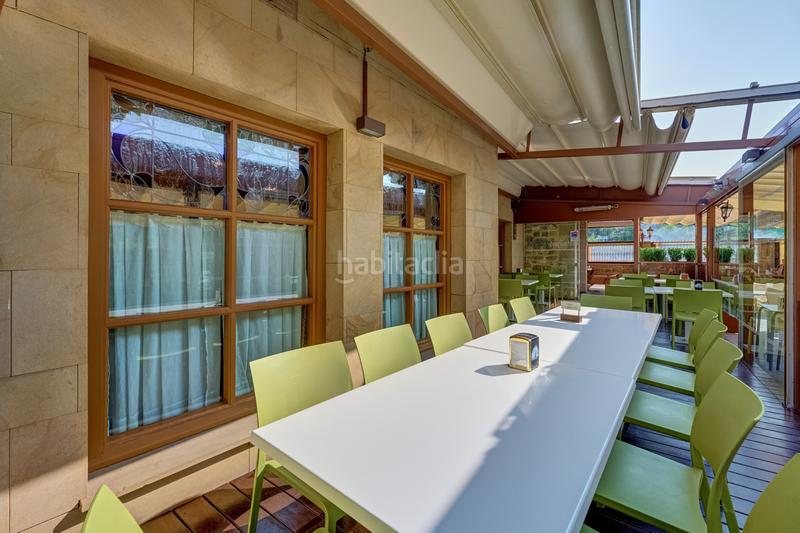 Foto f356d5be-f958-41d5-8856-71d37f0edb60. Geschäftsraum in Galar