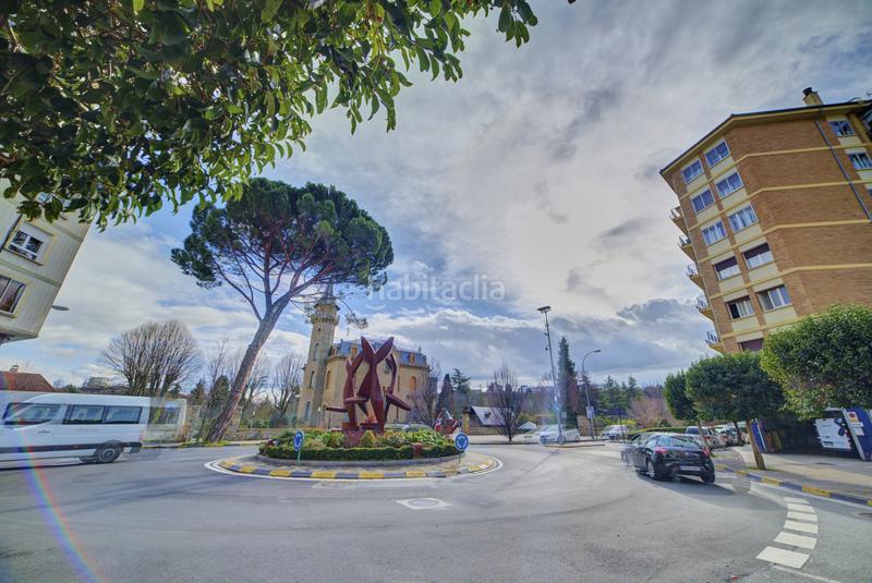 Foto 3f33e2e9-abf4-4e80-9a2d-cd84b320d91e. Locale commerciale in Burlada