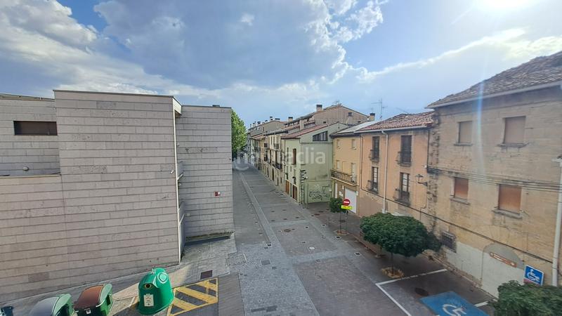 Foto b8a004c2-211f-4d6e-b53f-4b76bc24ed60. Pis amb calefacció aparcament a Villava / Atarrabia