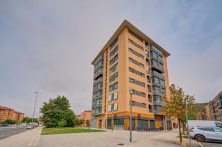 Etagenwohnung  Pamplona-iruña - pseo. dontes de sangre 1. Precioso piso exterior en ezkaba