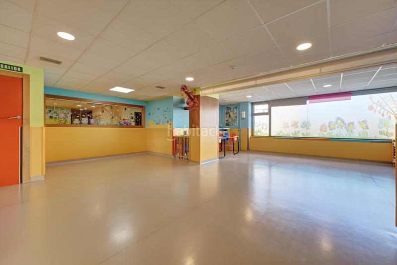 Foto f72b1d22-a2a9-4696-bc99-afbdde3a3a07. Local commercial dans Aranguren