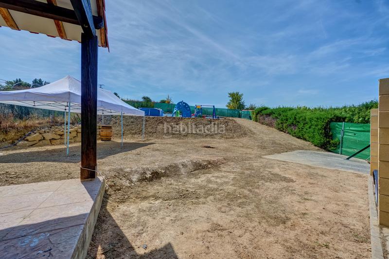 Foto d8545066-ad5c-4291-88cc-6875cf10899a. Terreny residencial a Valle de Elorz / Elortzibar