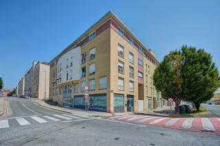 Local Comercial a Beriáin - avenida pamplona 10. En el corazón de beriáin, este local de 130 m útiles  135 constr