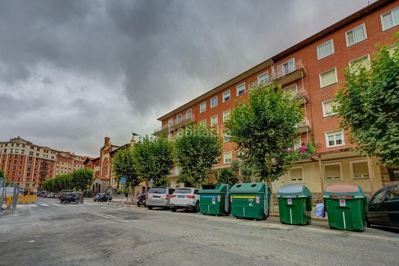 Foto a0891b4b-2687-47de-8885-c73035770577. Piso reformado piso con terraza en ensanche en Milagrosa Pamplona / Iruña