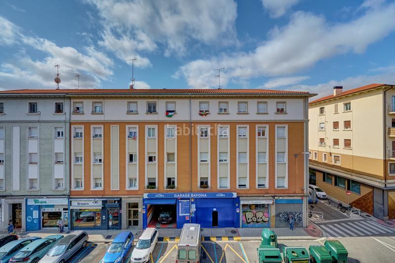 Foto f36cfae3-86c7-4c1f-aadd-43ed672ffb4f. Piso en pamplona-iruña - joaquín beunza 10 imaginas vivir junto al casco viejo de pamplona, disfrutando de toda su vida cultural y su encanto pero sin sufrir sus incomodidad en Pamplona / Iruña