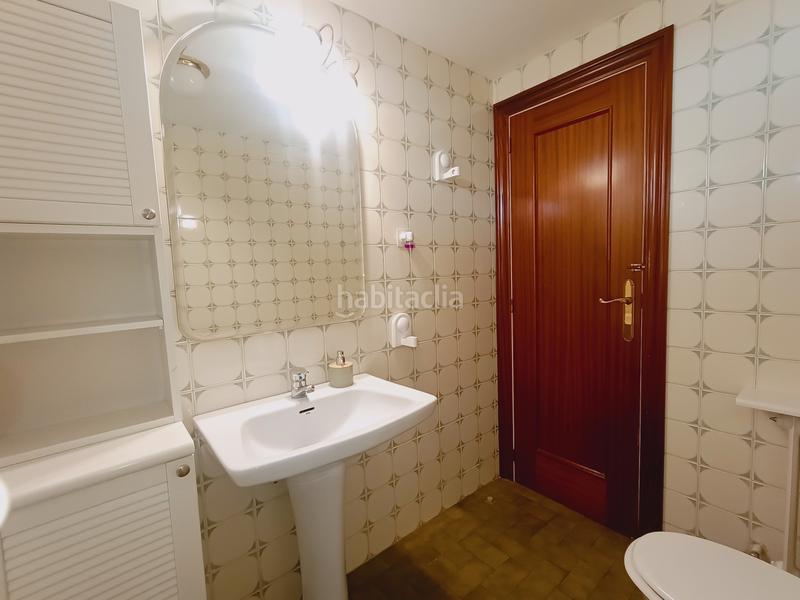 Foto 8f58c8e9-5282-4bca-a152-e61f3a59603c. Lloguer pis a barañain - calle lur gorri 18 a Barañáin / Barañain