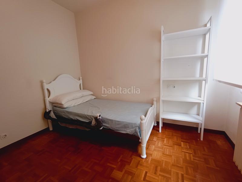 Foto be3d275a-93ce-4622-90d5-fdb458e46210. Lloguer pis a barañain - calle lur gorri 18 a Barañáin / Barañain